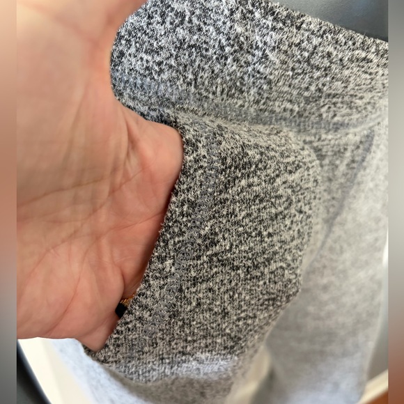 SWEATY BETTY Garudasana Yoga Capris in Heather Gray - Picture 7 of 8